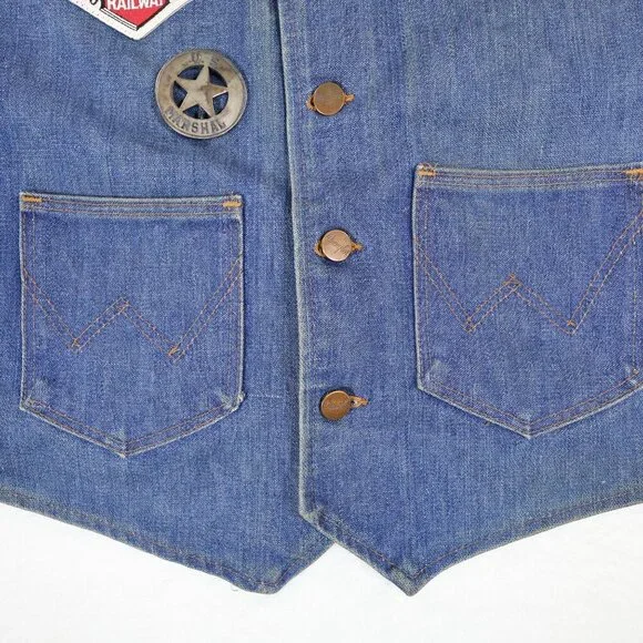 Vintage Wrangler‎ Western Denim Vest XL Railroad Train Patches and Pins - Picture 8 of 16